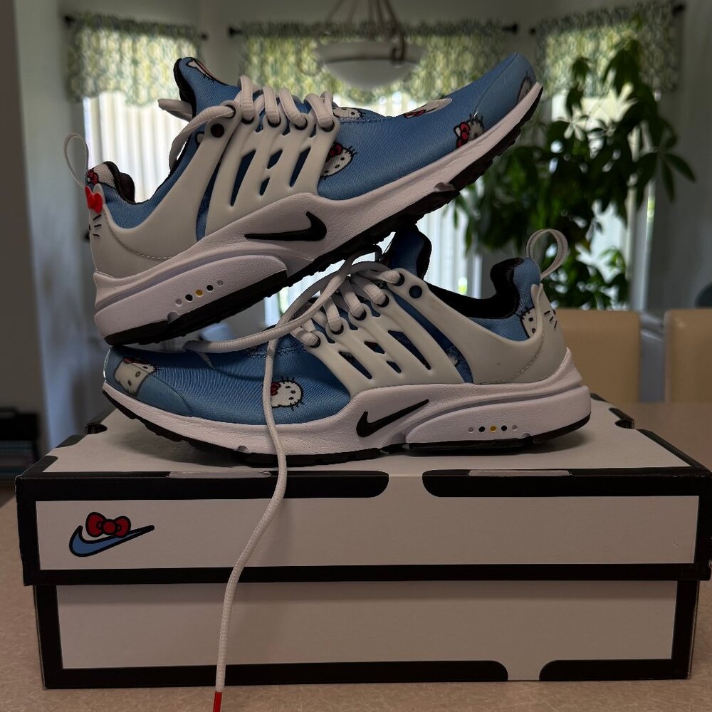 Nike Hello Kitty x Air Presto 'University Blue'